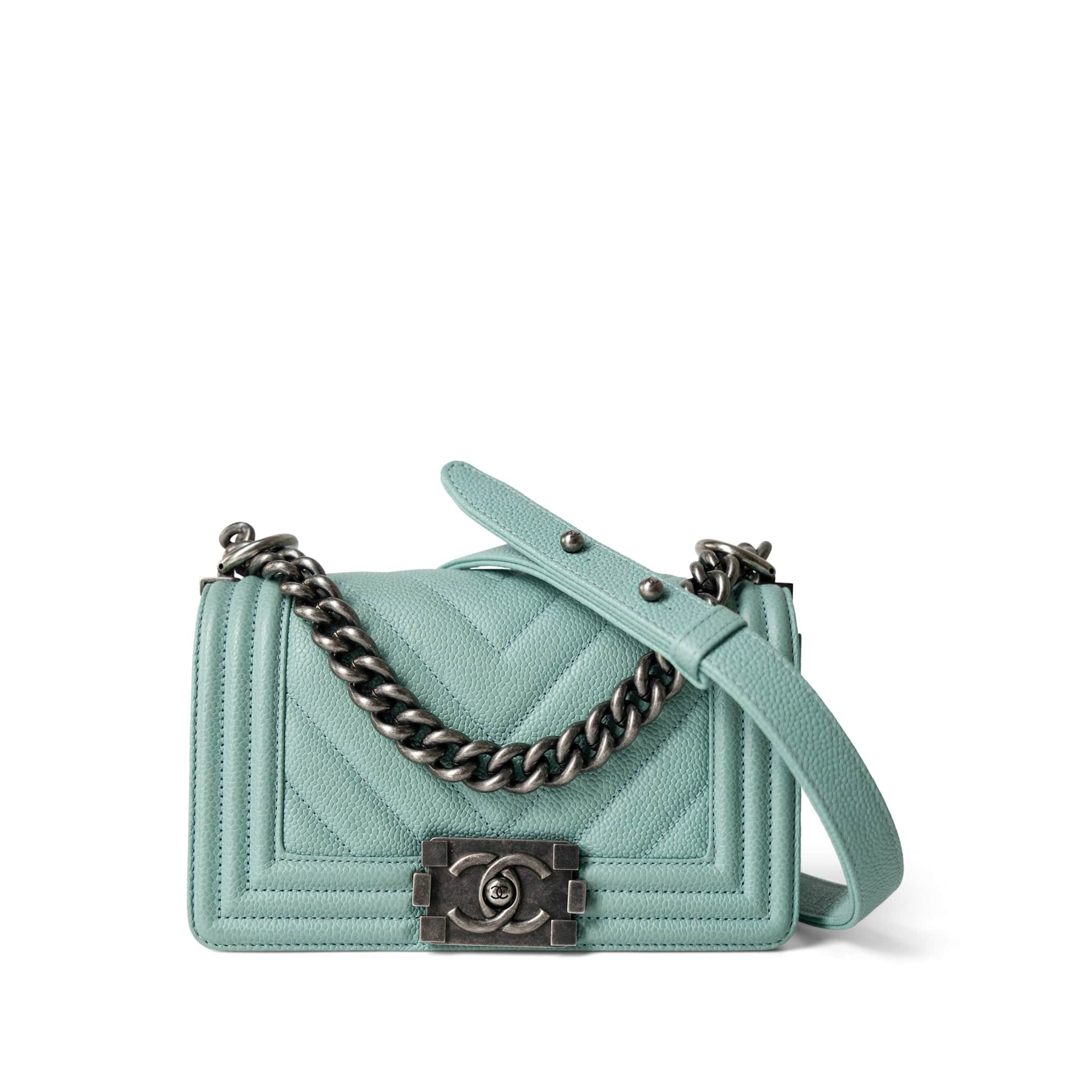 Chanel boy 2024 tiffany blue