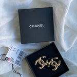 CHANEL Earrings 22C CC Earrings Light Gold - Redeluxe