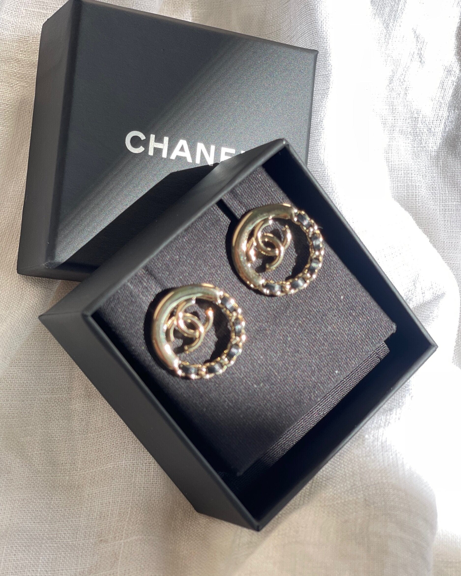 CHANEL Earrings CHANEL 22P Light Gold & Black CC Logo Circle Earrings - Redeluxe