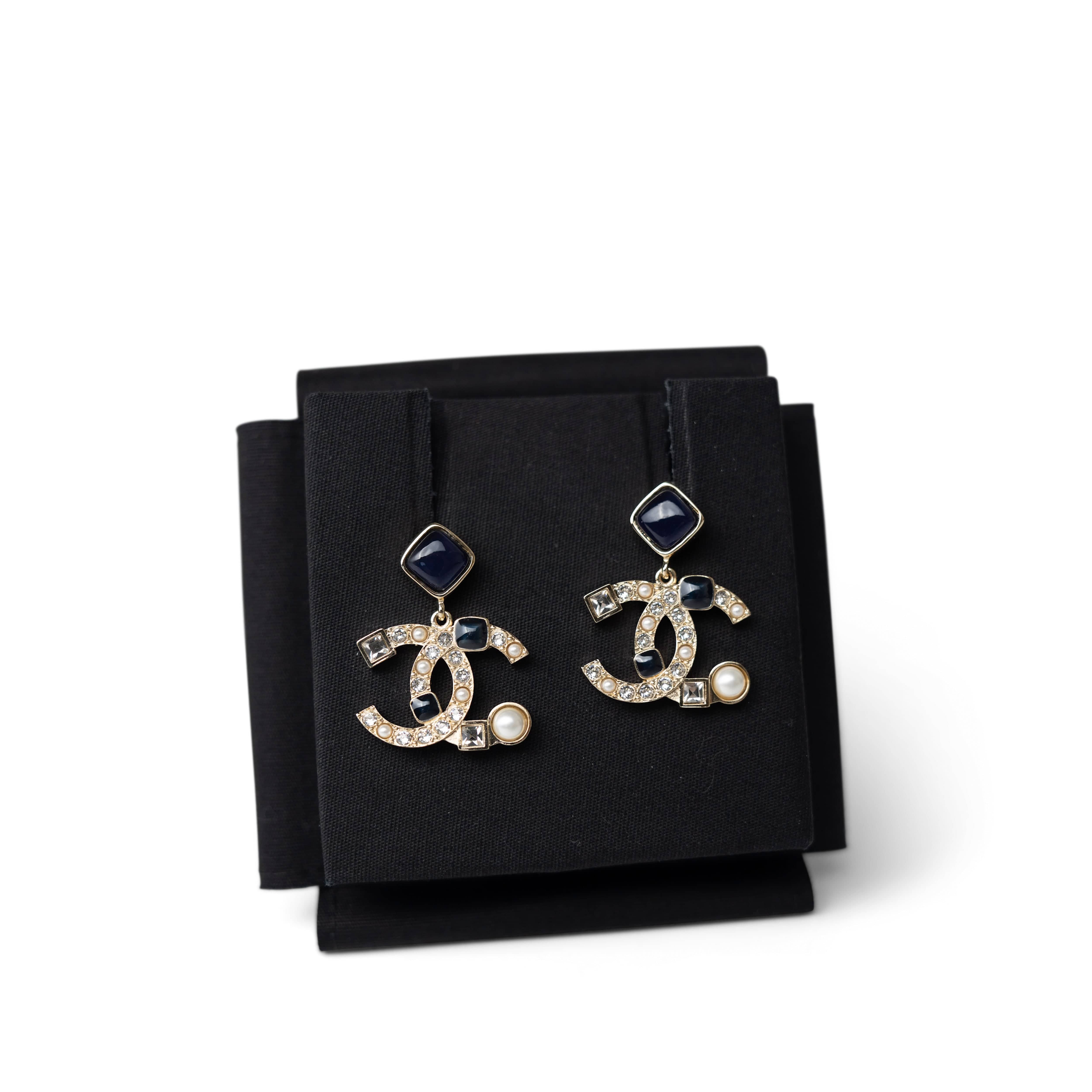 CHANEL Earrings Gold 22B CC Dangle Earrings Golden, Pearly White, Crystal and Black/Navy - Redeluxe