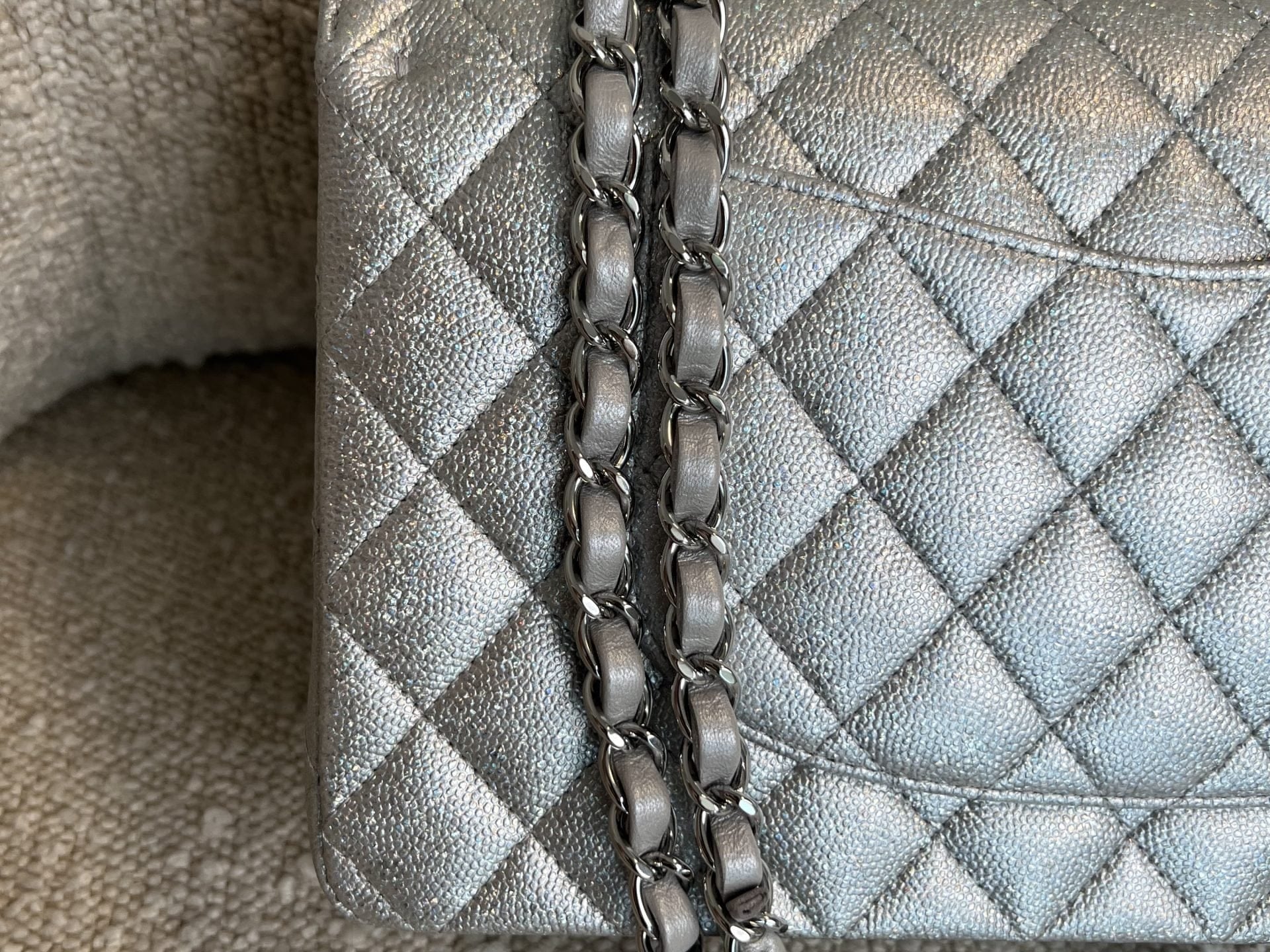 CHANEL Handbag 21K Silver Metallic Caviar Quilted Medium Classic Flap SHW - Redeluxe