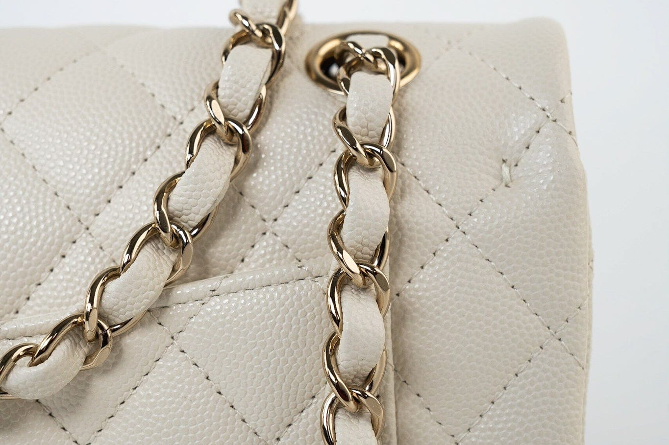 CHANEL Handbag 22C White Caviar Quilted Classic Flap Small Light Gold Hardware - Redeluxe