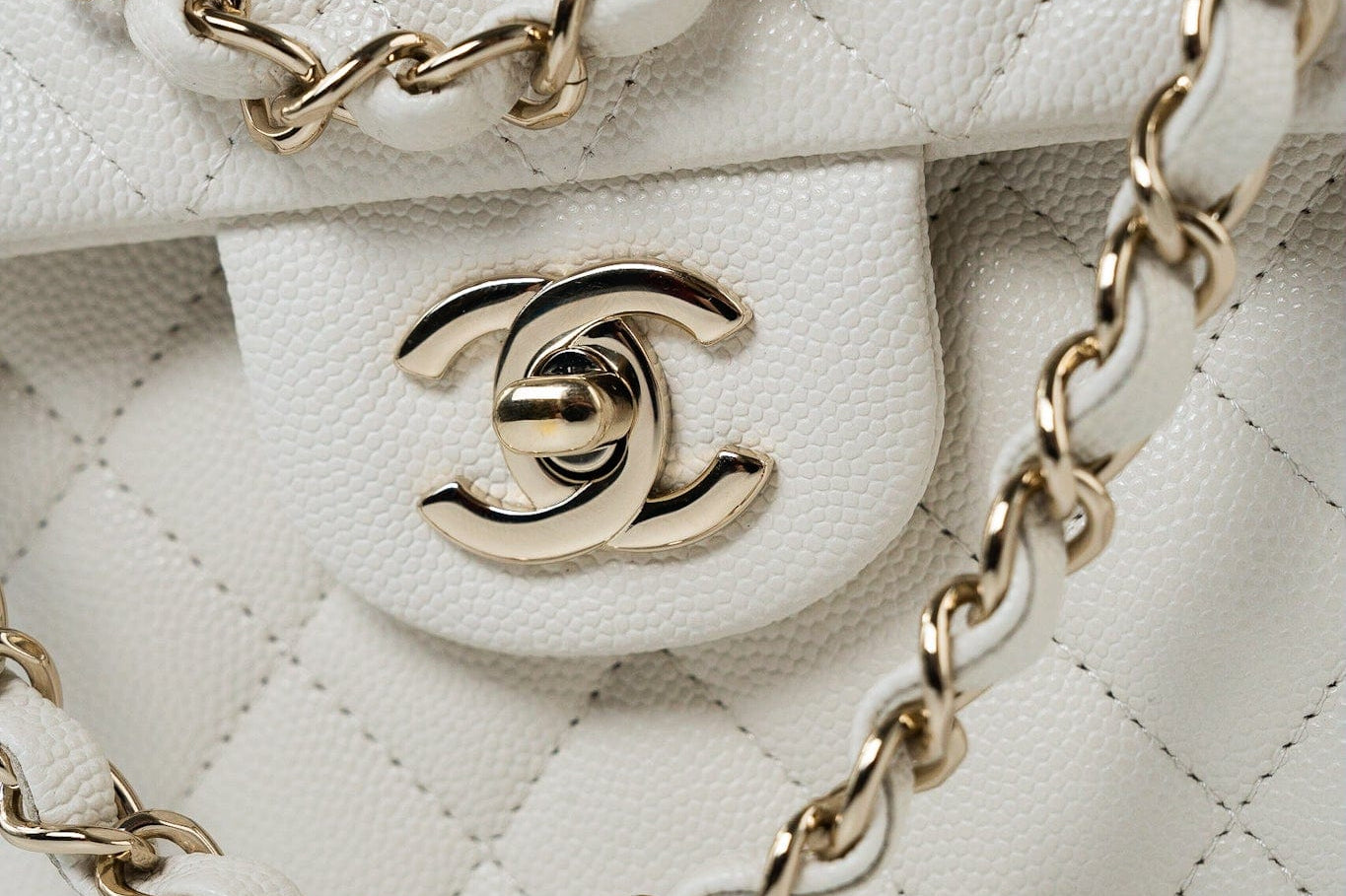 CHANEL Handbag 22C White Caviar Quilted Classic Flap Small Light Gold Hardware - Redeluxe