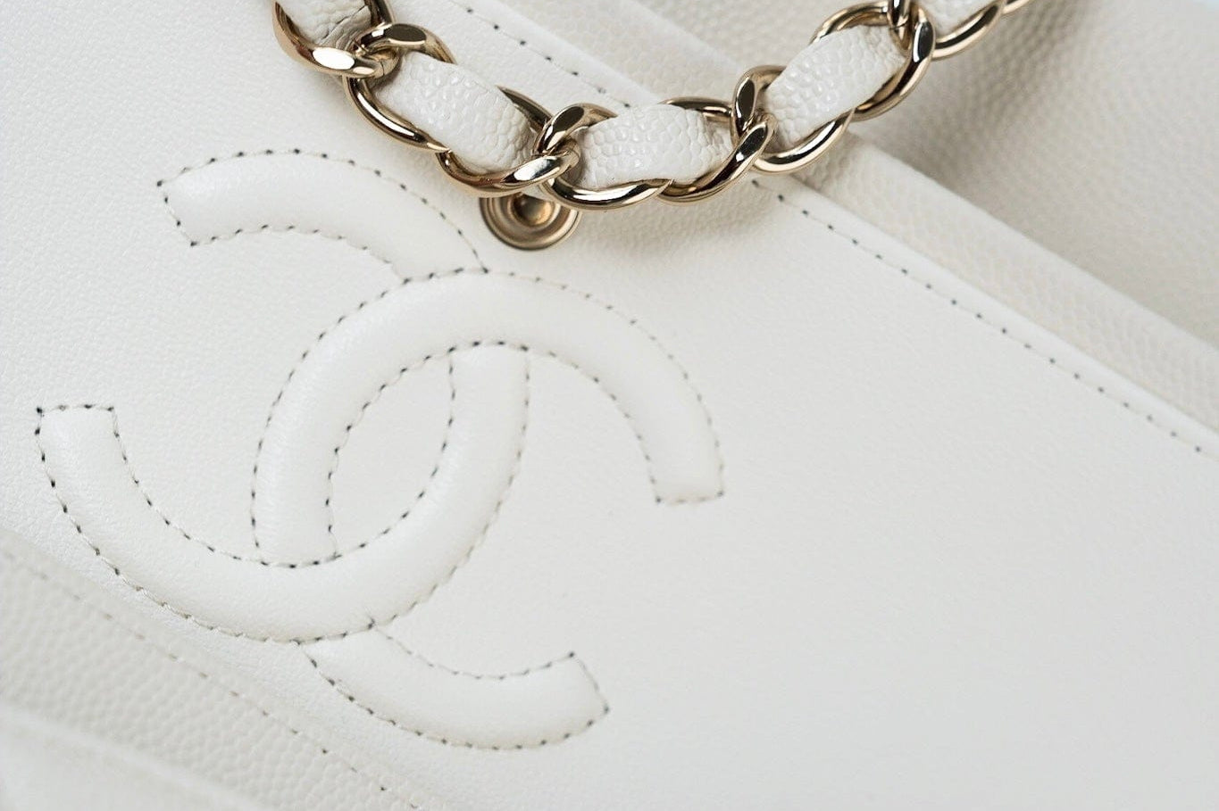 CHANEL Handbag 22C White Caviar Quilted Classic Flap Small Light Gold Hardware - Redeluxe