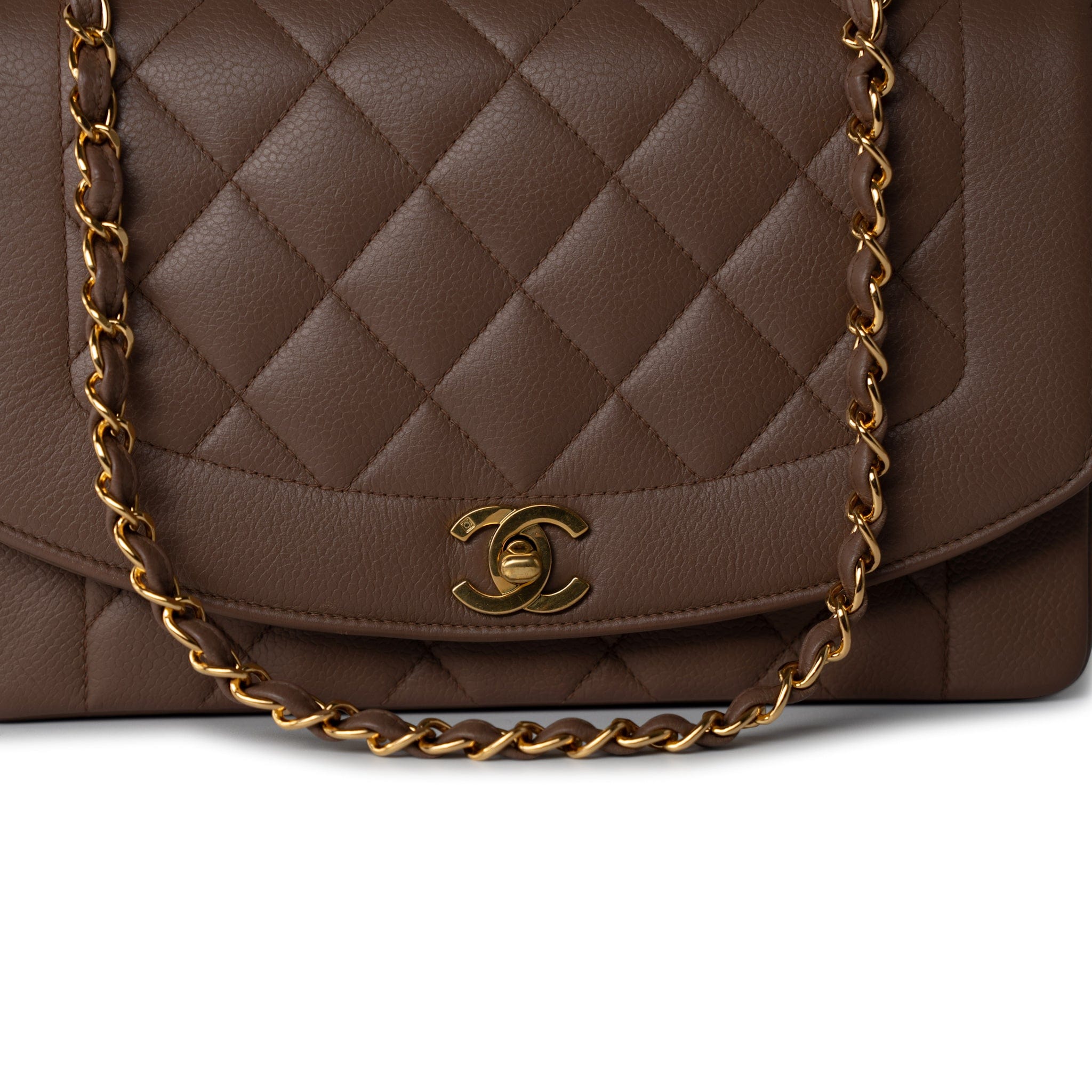 Vintage chanel discount diana bag caviar