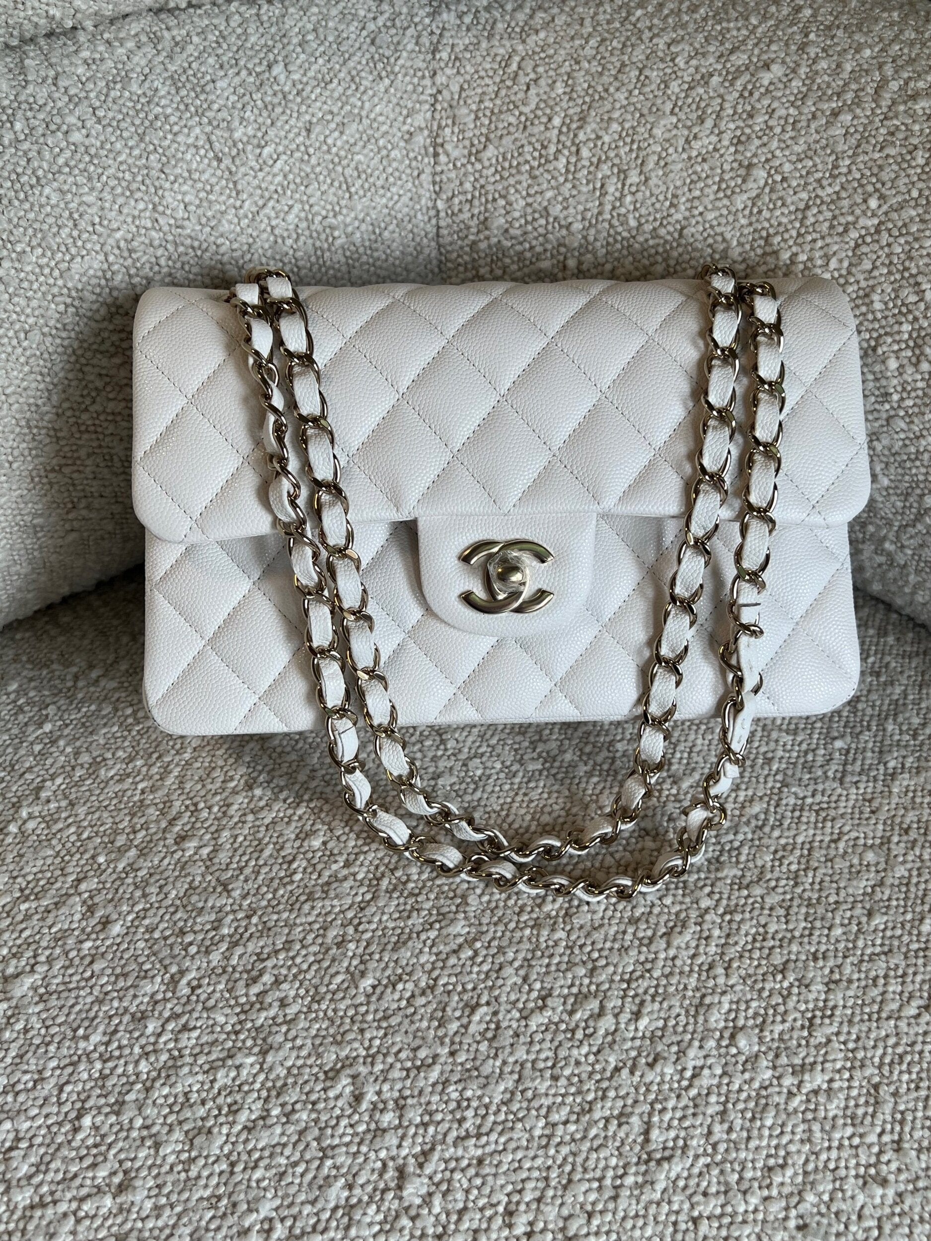 Chanel White New Mini Classic Flap Bag ○ Labellov ○ Buy and Sell Authentic  Luxury