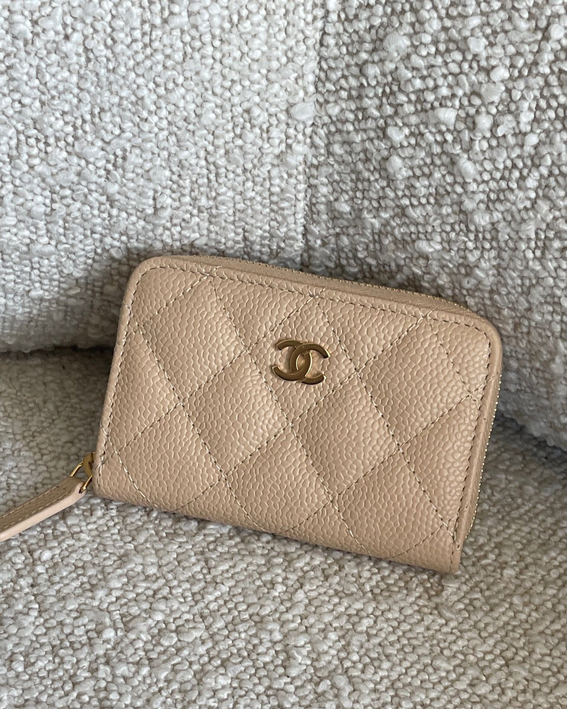 CHANEL Handbag Chanel Classic Zipped Coin Purse Beige - Redeluxe