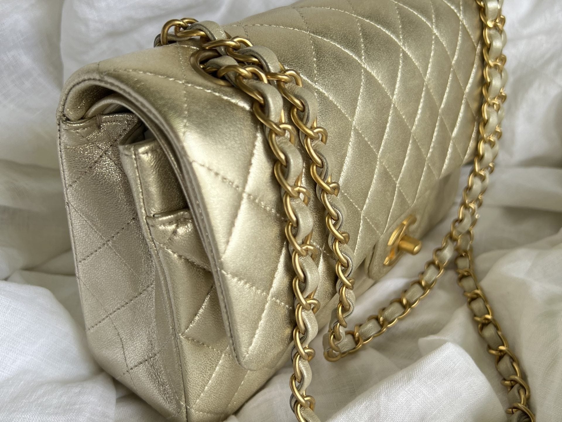 CHANEL Handbag Chanel Metallic Gold Lambskin Quilted Classic Flap Medium AGHW - Redeluxe