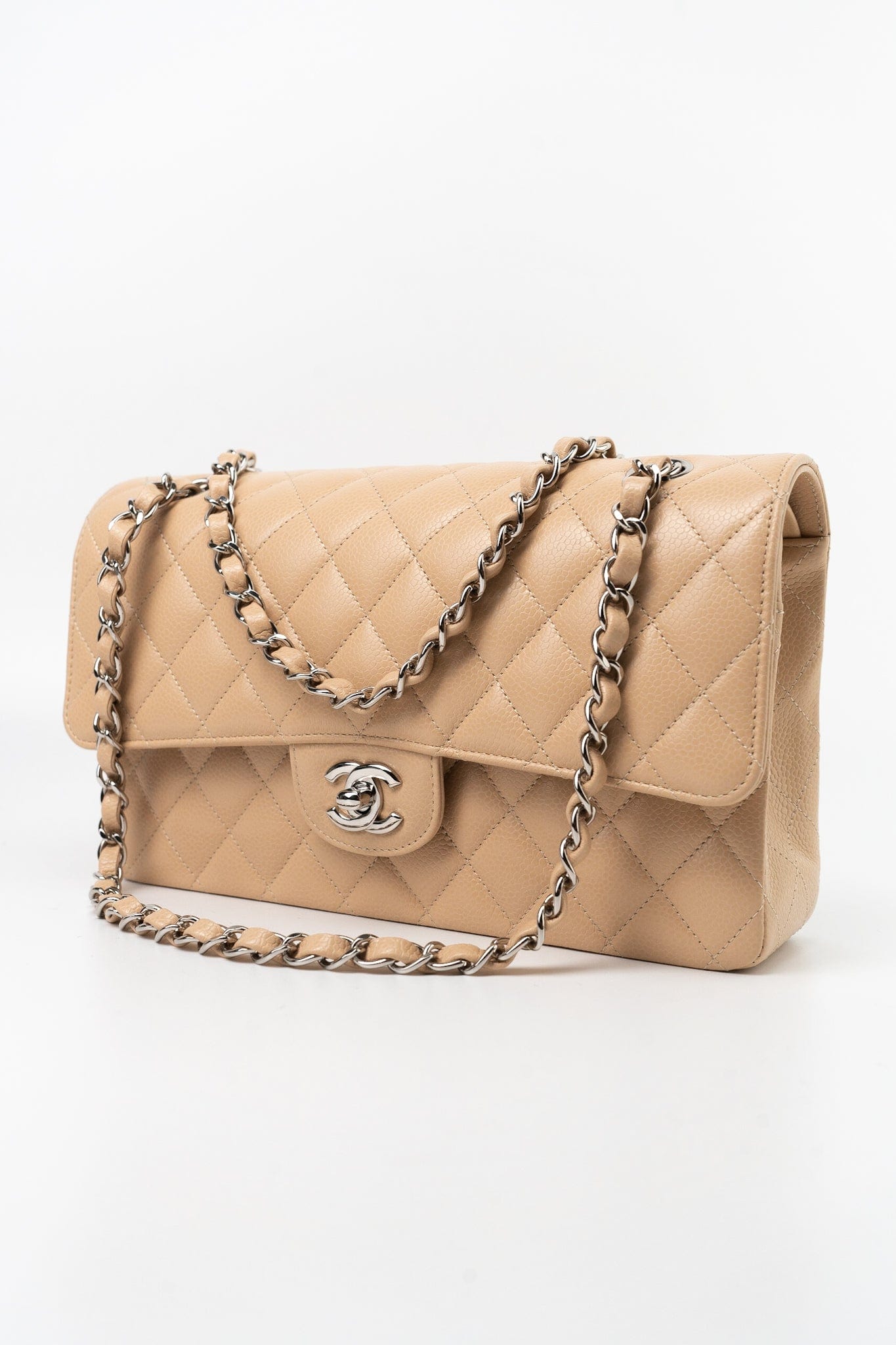 Chanel classic flap best sale medium caviar silver hardware