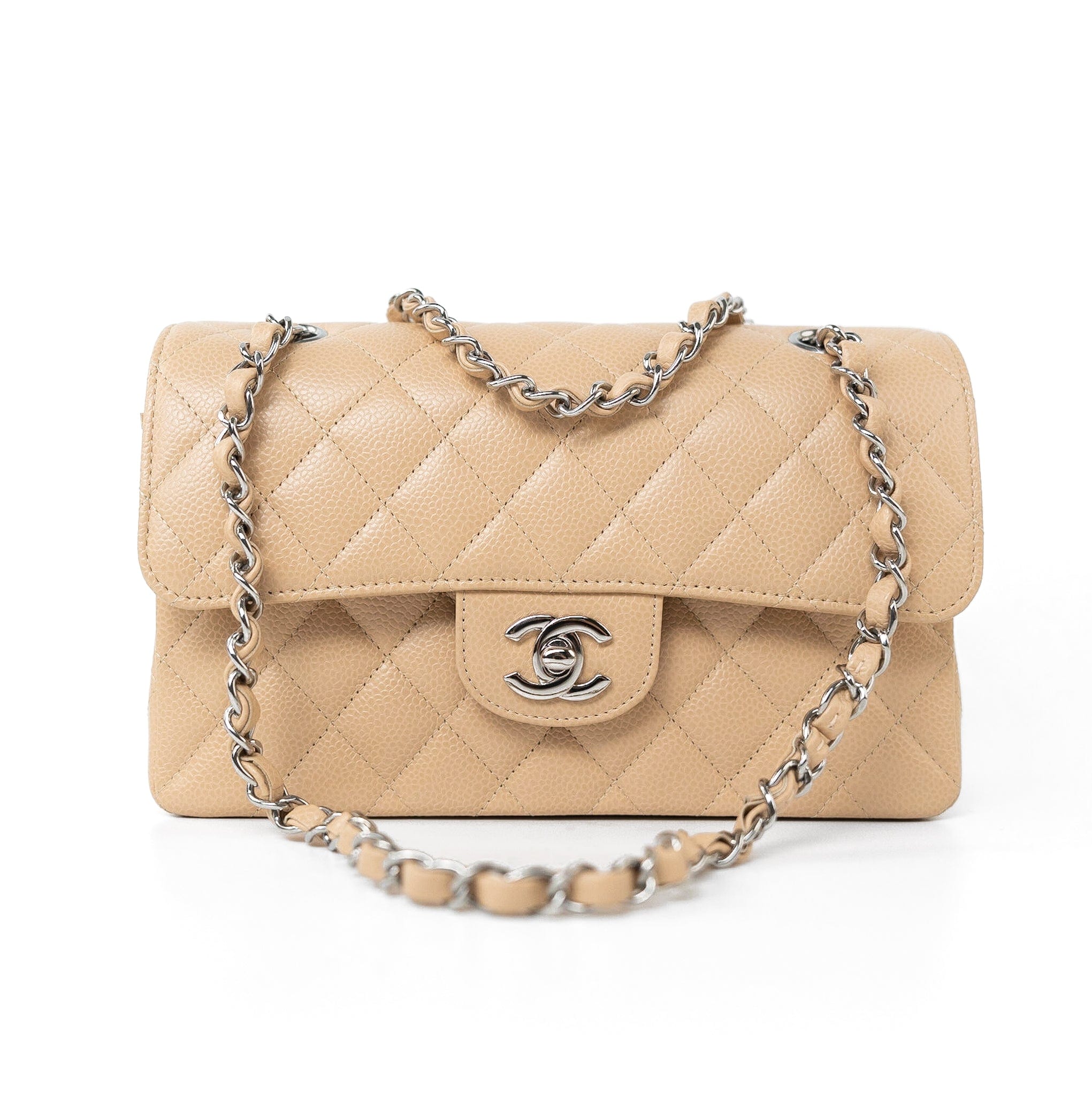 Layered - Elle Blogs | Bags, Chanel handbags, Chanel bag