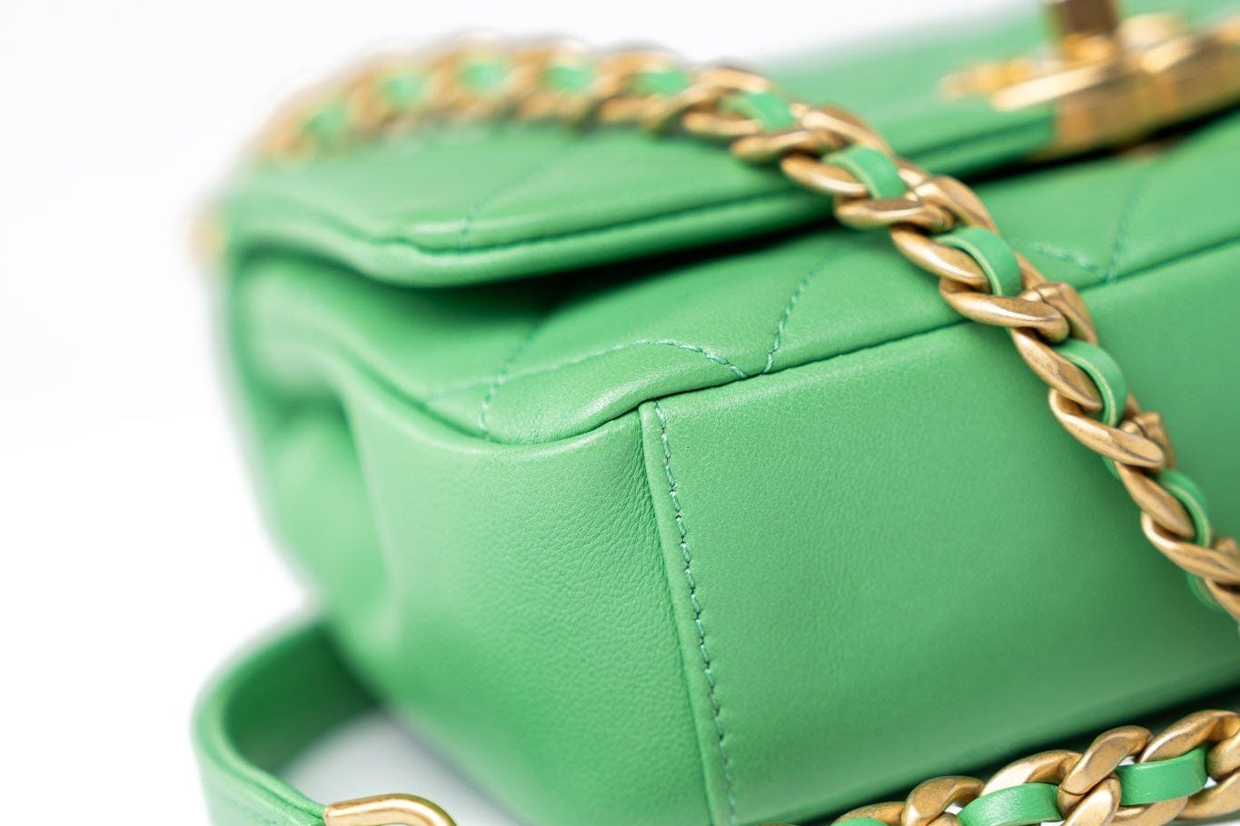 CHANEL Handbag Green Mini Green Lambskin Quilted Entwined Single Flap Antique Gold Hardware - Redeluxe