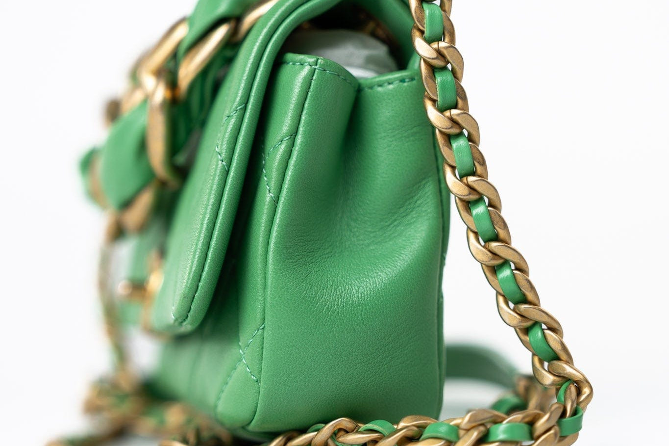 CHANEL Handbag Green Mini Green Lambskin Quilted Entwined Single Flap Antique Gold Hardware - Redeluxe