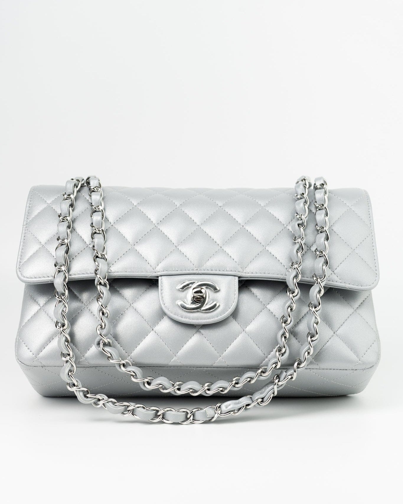 CHANEL Handbag Grey 23P Metallic Silver Lambskin Quilted Classic Flap Medium SHW Edge Stitching - Redeluxe