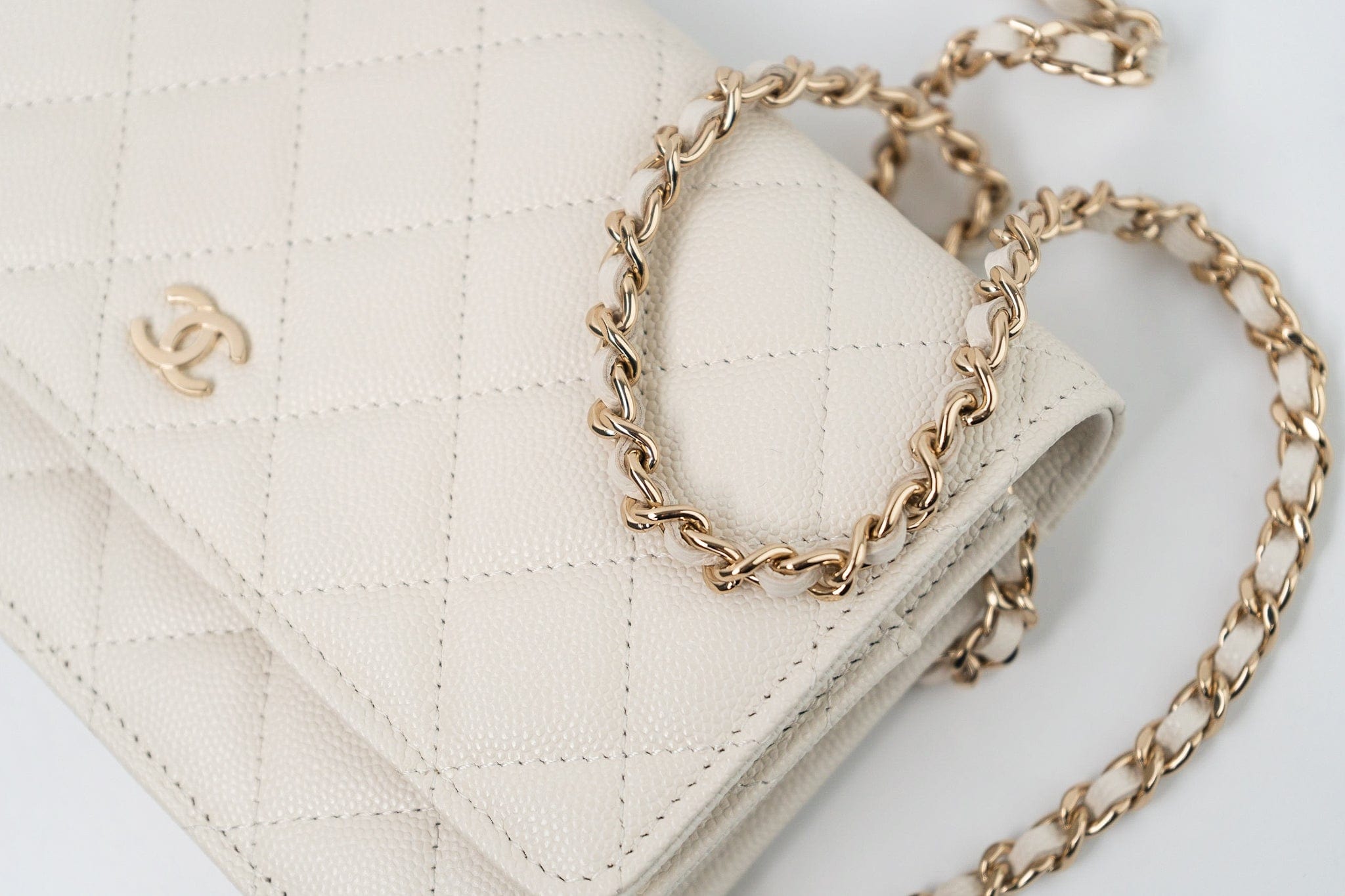 CHANEL Handbag White 22C White Caviar Quilted Wallet On Chain WOC Light Gold Hardware - Redeluxe