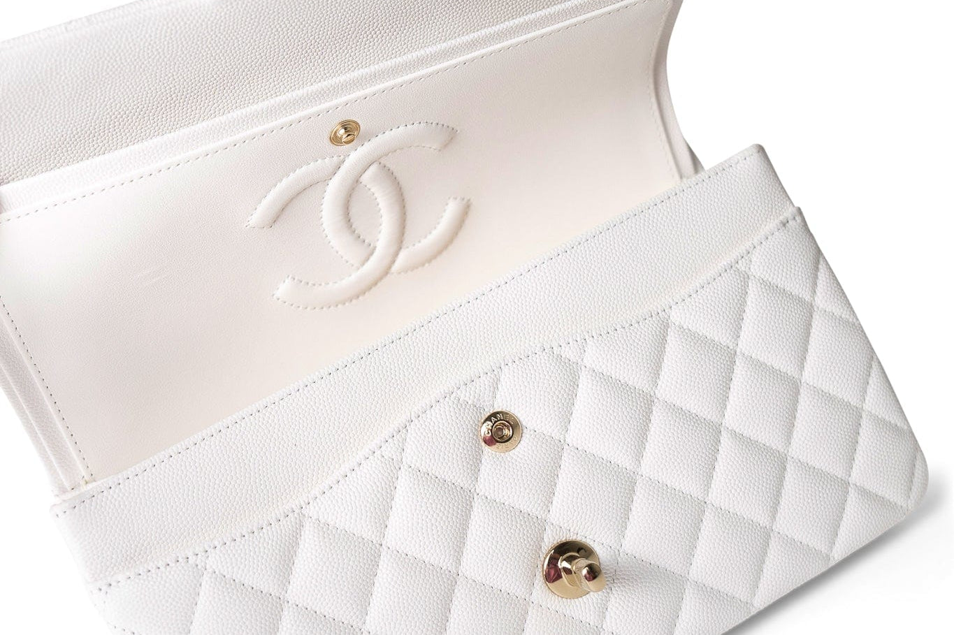 CHANEL Handbag White / classic Flap 22p White/ Ivory Caviar Quilted Classic Flap Medium Light Gold Hardware - Redeluxe