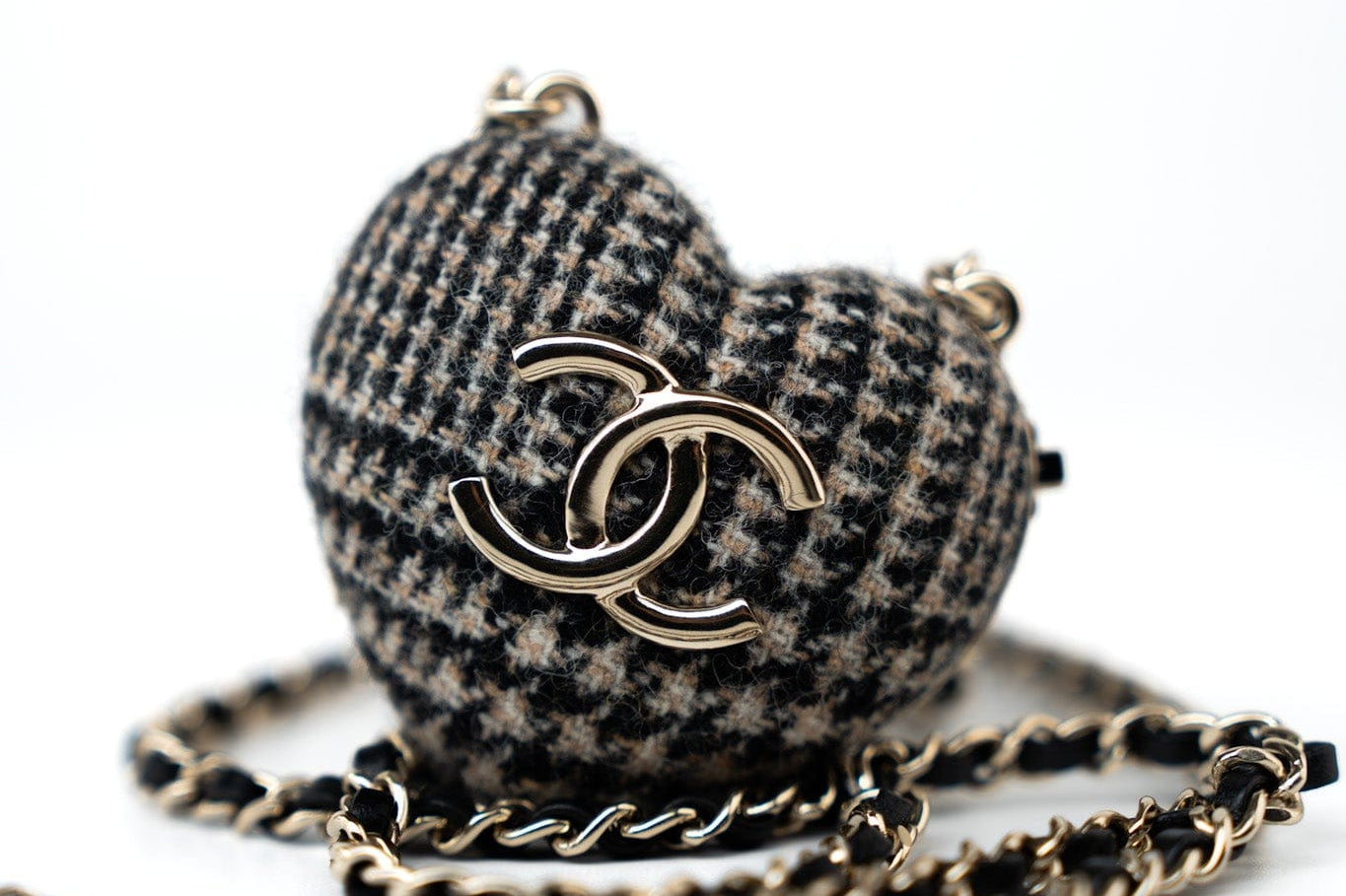 CHANEL Necklace Black Necklace Metal Heart Tweed Lambskin & Resin Gold Black Silver  & Ecru - Redeluxe