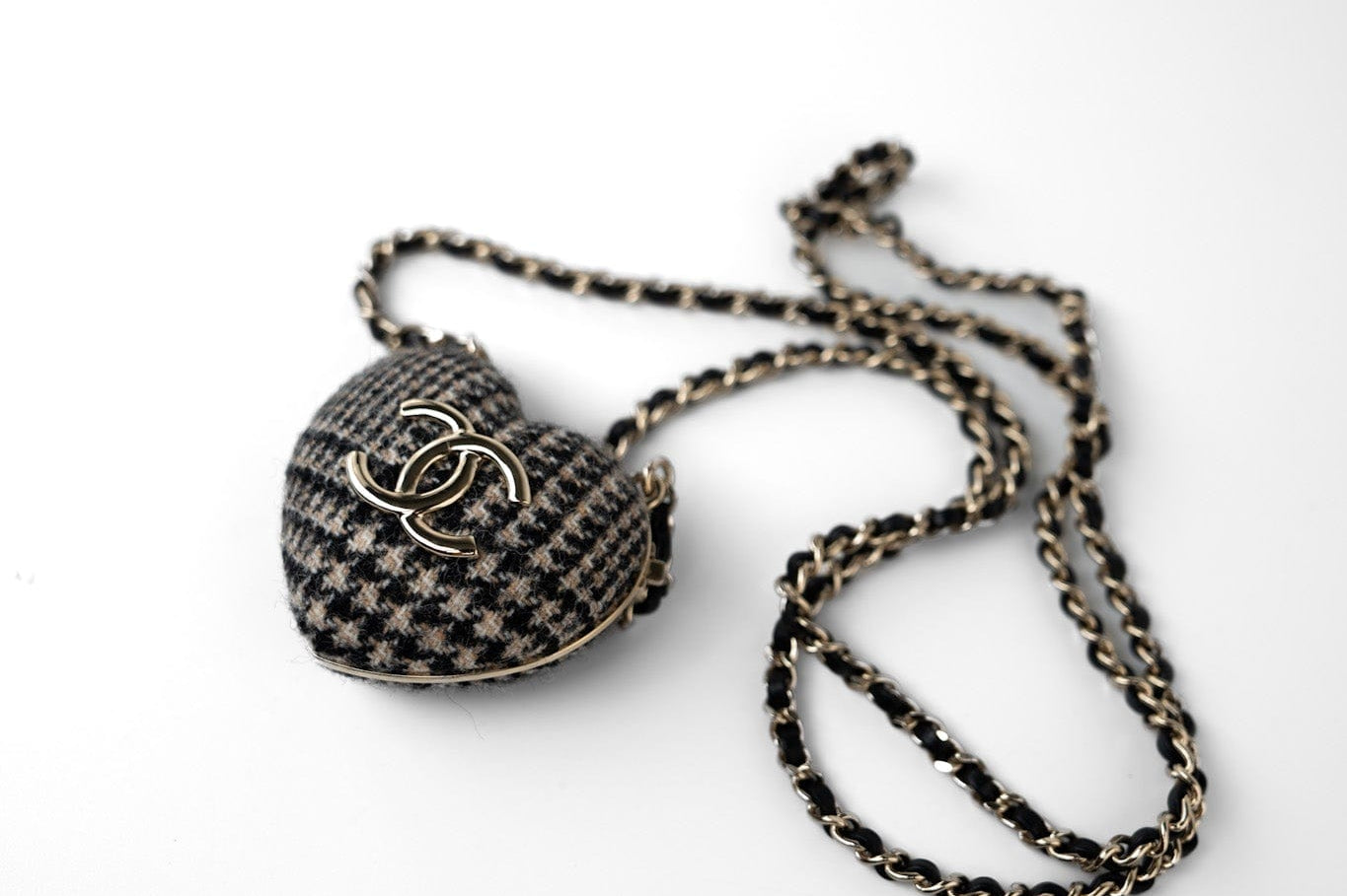 CHANEL Necklace Black Necklace Metal Heart Tweed Lambskin & Resin Gold Black Silver  & Ecru - Redeluxe