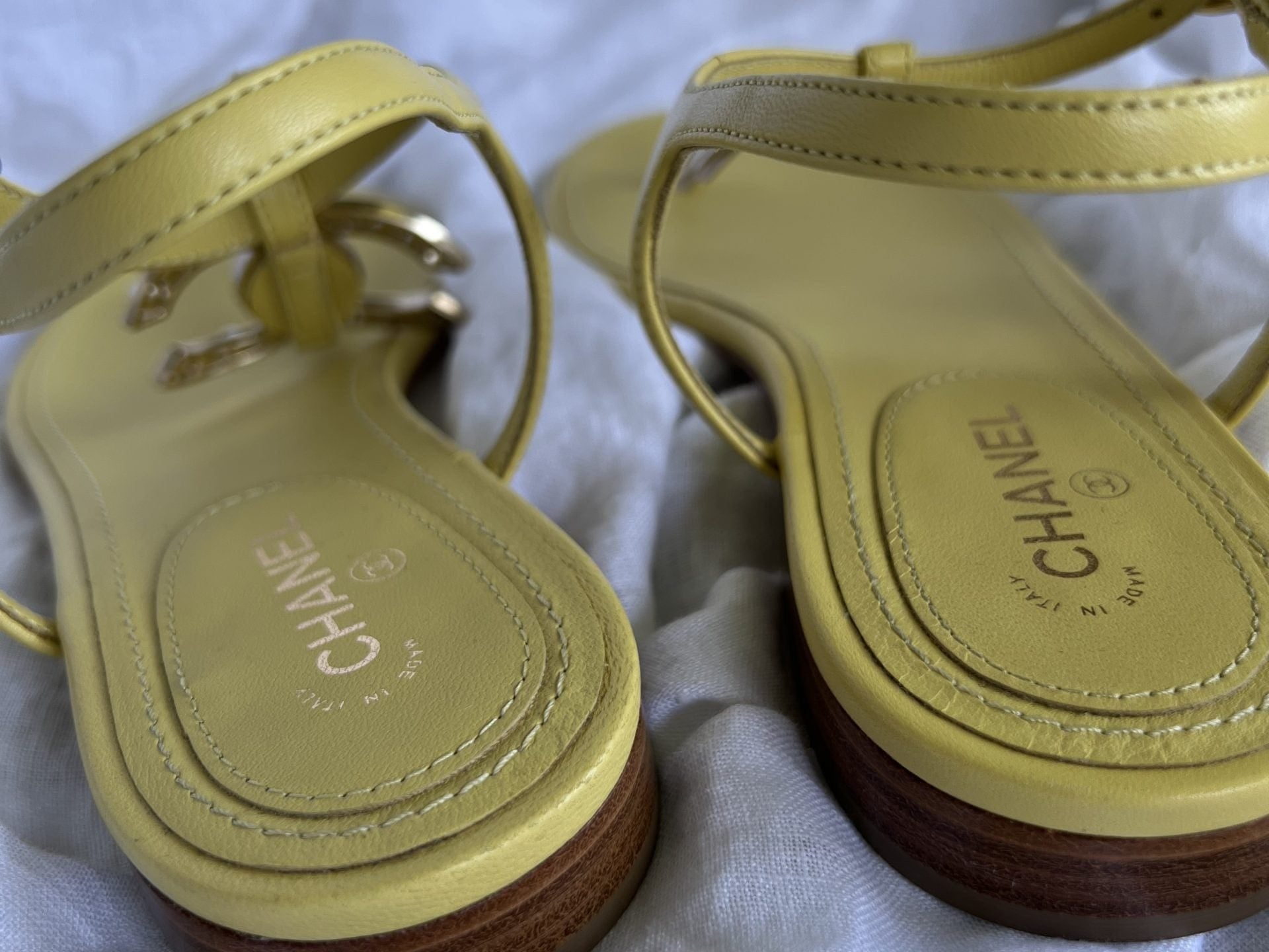 CHANEL Sandals Chanel 20S Yellow Sandals Size 39 - Redeluxe