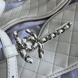 CHANEL Sandals White Chanel White Quilted Leather Sandals - 38 1/2 - Redeluxe