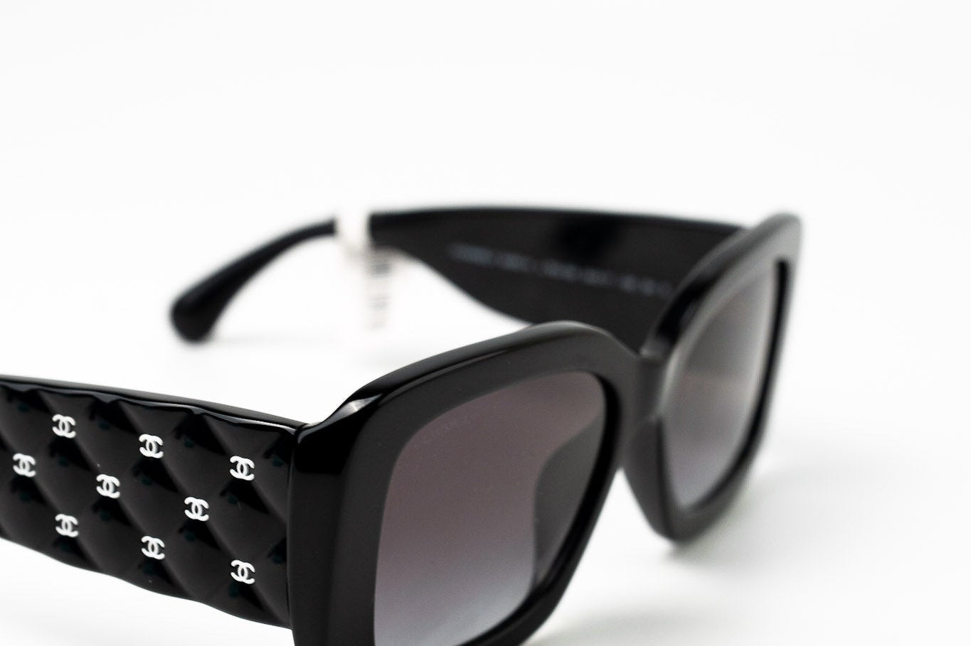 CHANEL Sunglasses Black Black CC Sunglasses 5483-A - Redeluxe