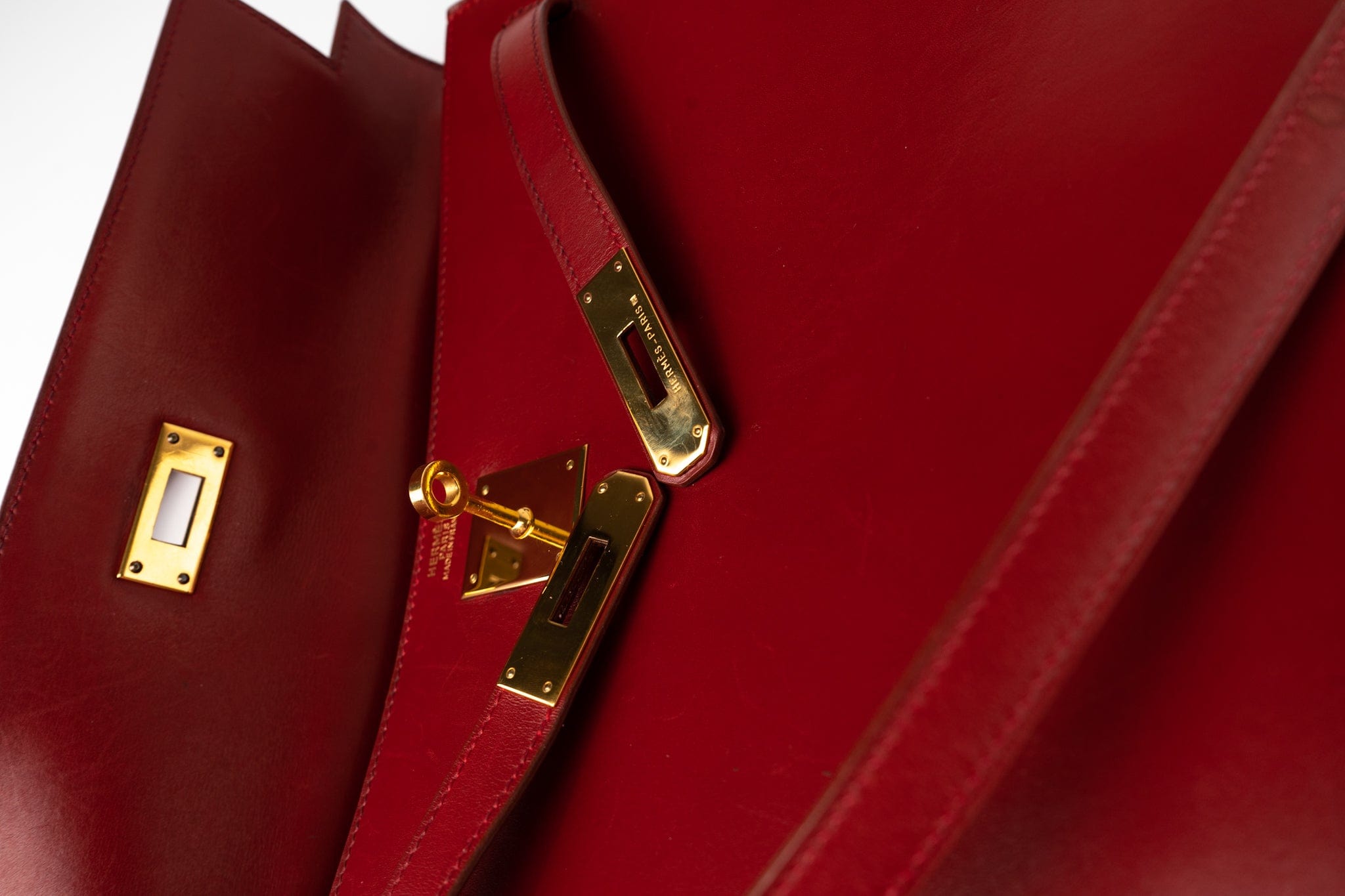 Hermes Handbag Hermes Kelly 32 Rouge Vif Veau Box Calfskin Leather Gold Plated Hardware 1998 B Stamp - Redeluxe