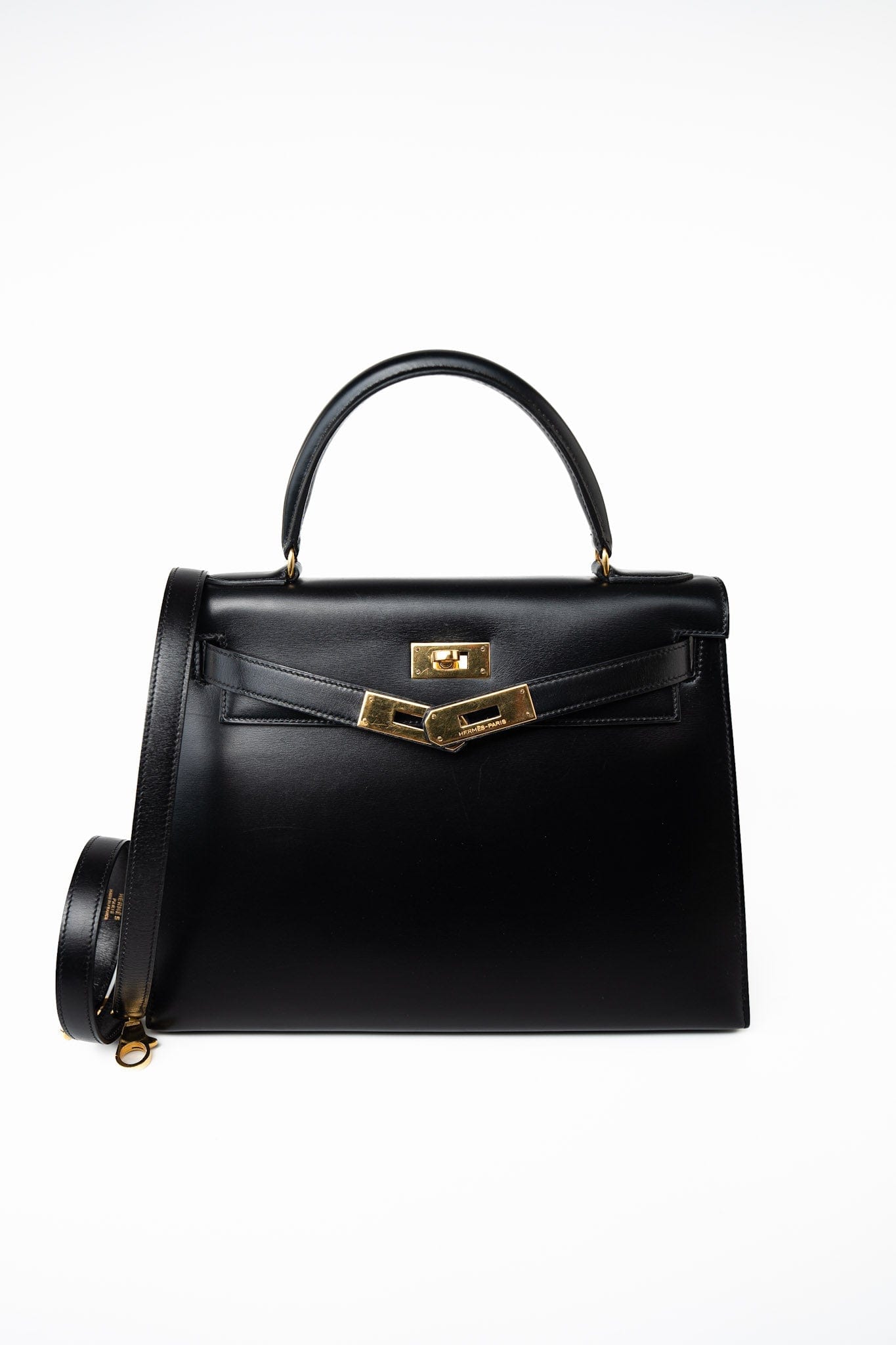 Hermes kelly 28 black gold hardware hotsell