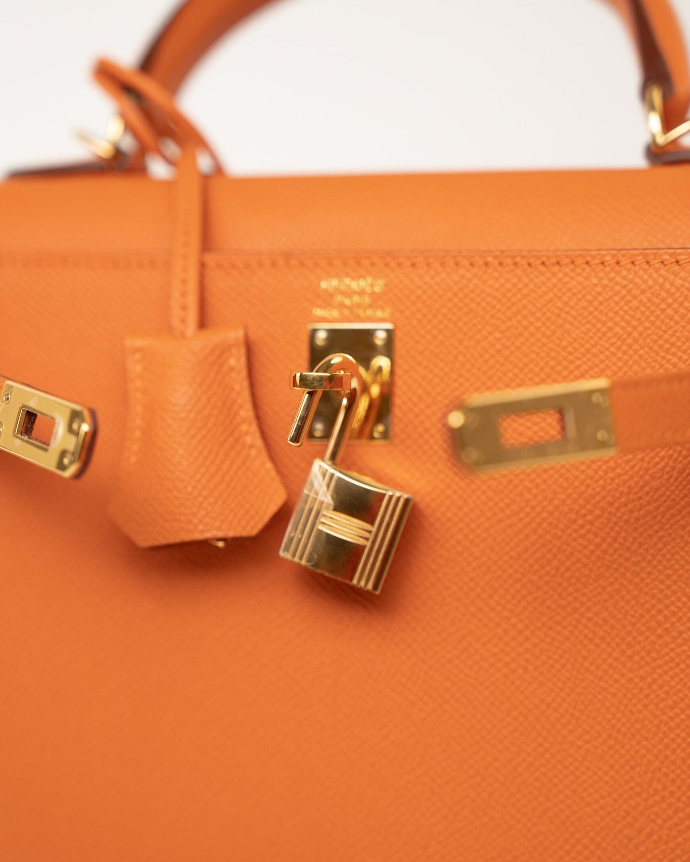 Hermes Handbag Kelly Sellier 25 Orange Veau Epsom Leather Gold Plated R Stamp - Redeluxe